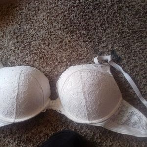 Victoria Secret 38C bra